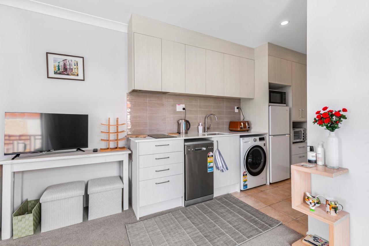 Harbourside Haven - Whangaparaoa Studio Apartment Te Whanga Екстер'єр фото